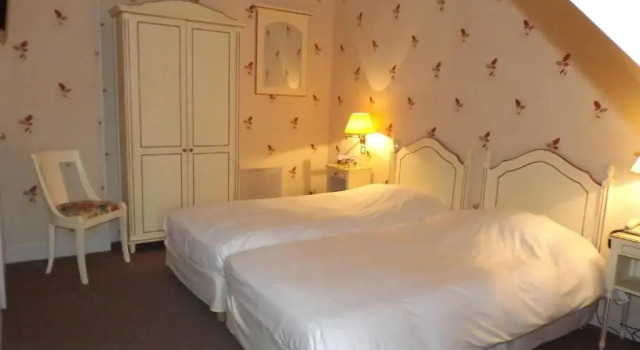 Номер Economy Château des Monthairons Hôtel Restaurant GastroMaison Spa privatif