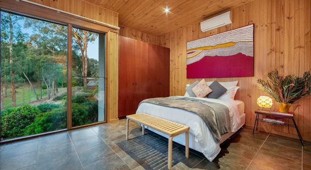 Stonehill Retreat - Private, Secluded, Luxury, Book Hotel Clifton Hill Victoria