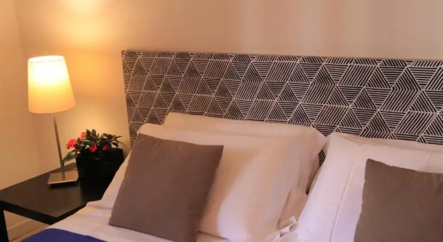 Двухместный номер Standard с балконом B&B Metropolis