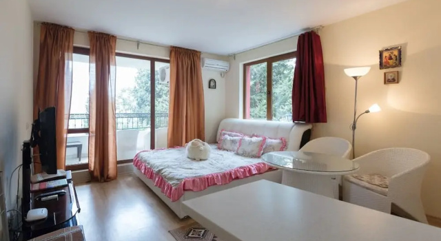 Beach Studio with Sea View, Забронировать Апартаменты/квартира Отели области Бургас с бассейном, Бассейн