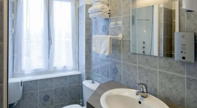 Номер Standard Logis Hôtel Restaurant Cazes Arazat