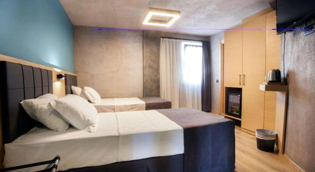 Redstone Hotel