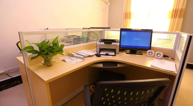 GreenTree Inn Guangzhou Baiyun International Airport Huaxi Road Express Hotel, Rezervasyon Otel Guangdong otoparklı oteller, Otopark