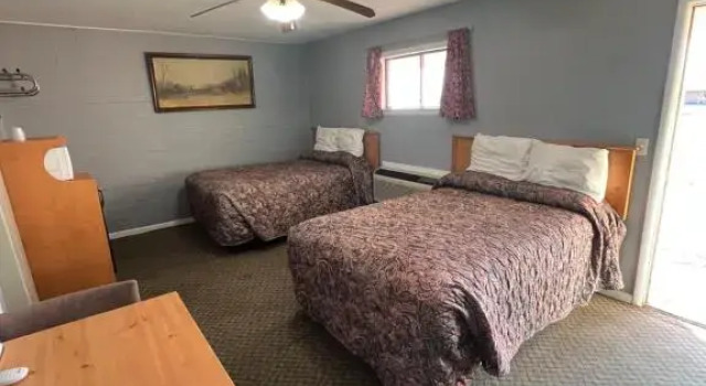 Номер Economy Western Motel