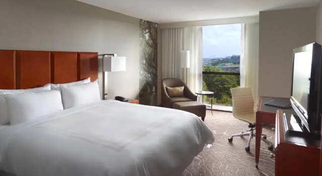 Номер Standard Atlanta Marriott Northwest at Galleria