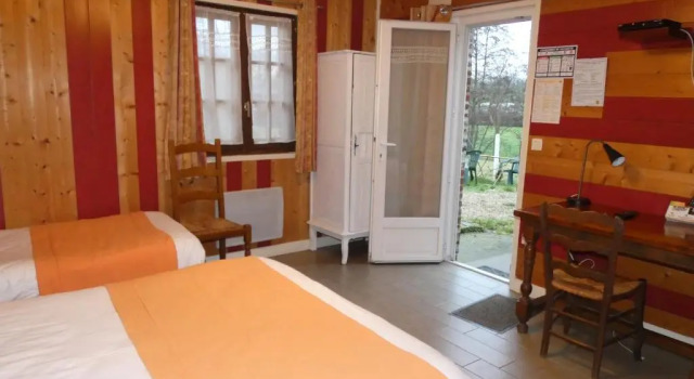 Четырёхместный номер Classic с красивым видом из окна Logis Hôtel Restaurant Auberge Saint Martin