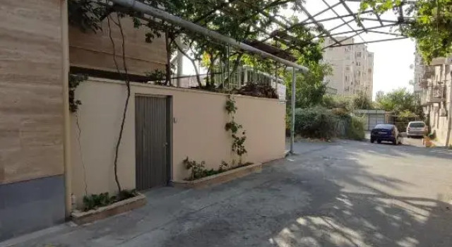Green Rose Studio - Self Checkin - Garden - BBQ