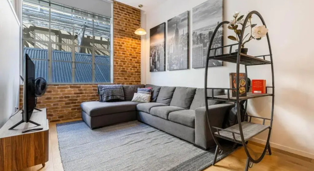 Апартаменты Stylish City Pad Near Sky Tower!