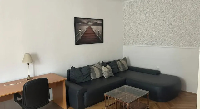 Diamond Astoria 4, Quiet Apartment