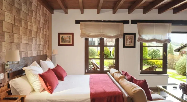 Apartamentos El llugarón, Book Apartment Miravalles Asturias