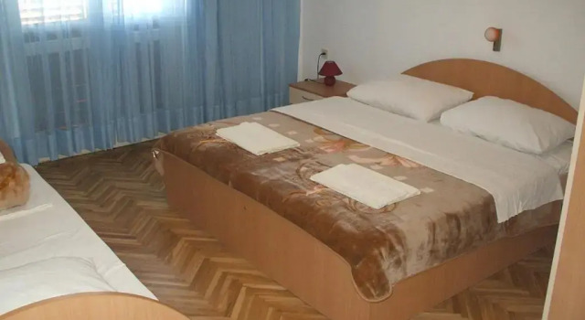 Apartments Pičuljan