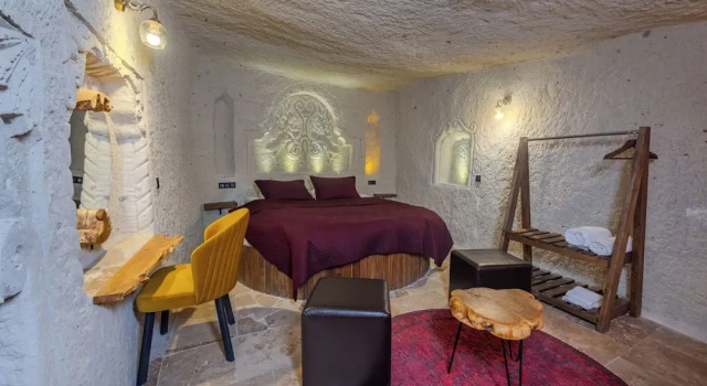 Номер Classic Rose Moon Cave