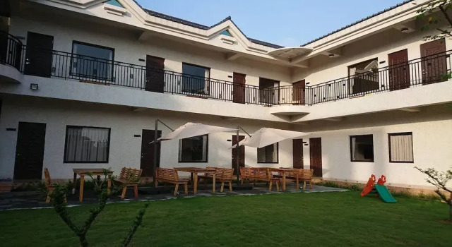 Summer Hill Homestay, Prenota Hotel Hotel a Pingtung County con parcheggio, Parcheggio