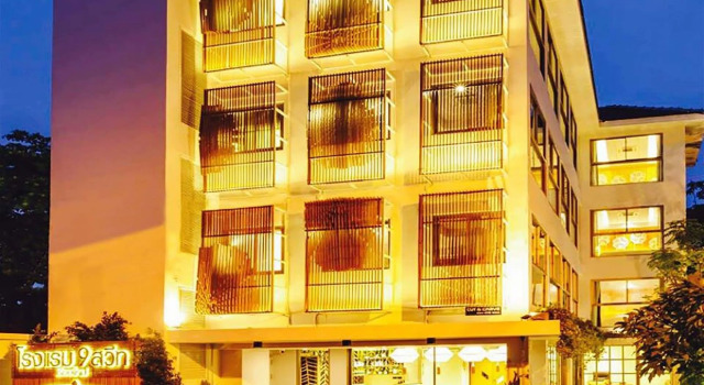 9 SUITE Luxury Boutique Hotel, Забронировать Бутик-отель Отели Чиангмай с завтраком, рядом с City Art &amp; Cultural Centre, Завтраки