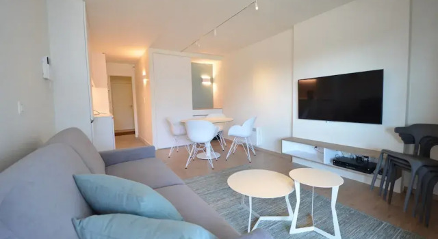 Coastal Retreat With Terrace, Prenota Appartamento Hotel a Flanders con parcheggio, Parcheggio