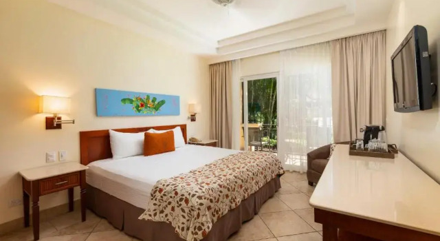 Standardní Dvoulůžkový s manželskou postelí Rodinný pokoj Hotel Tamarindo Diria Beach Resort