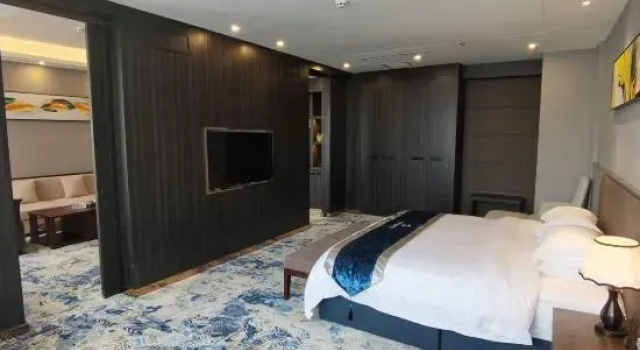 Люкс Business Dingxi Longwan Peninsula International Hotel
