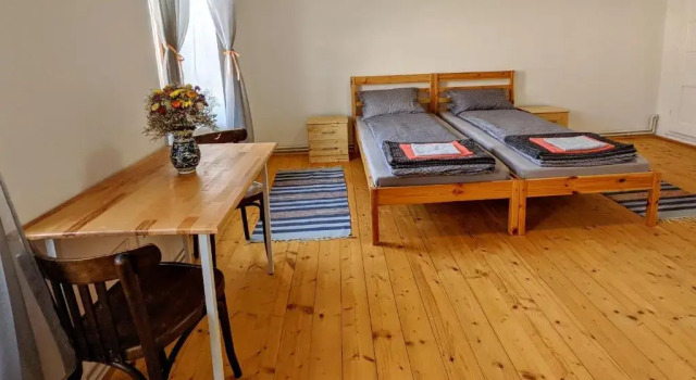 Четырёхместный номер Standard Gästehaus Honigberg next to the Fortified Church of Harman