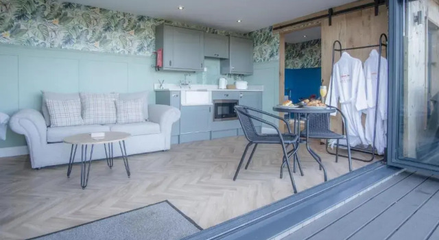 Brandy Cove - 1 Bed Cabin - Landimore, Varaa Lomakoti Swansea 
