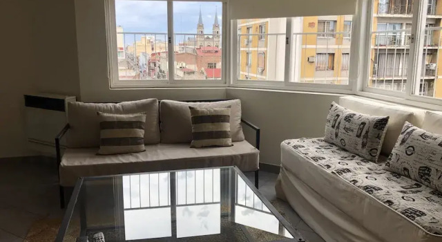 Amplio & Luminoso Depto Centro de Salta, Забронировать Апартаменты/квартира Отели Сальта с парковкой, рядом с La Merced Church, Парковка