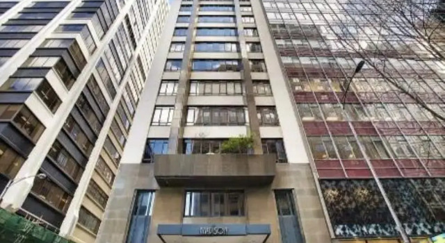 Plum Collins Street Serviced Apartments