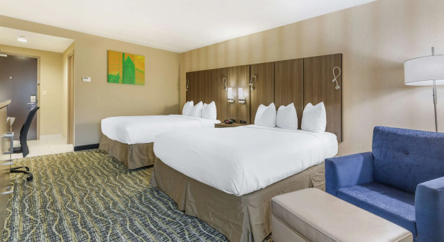 Четырёхместный номер Standard Best Western Plus New Englander