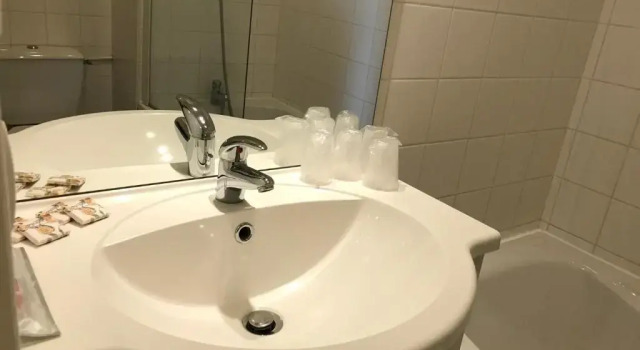 Номер Standard Logis hotel Saint-Joseph