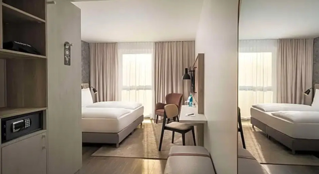 Номер Standard Arthotel ANA Amber