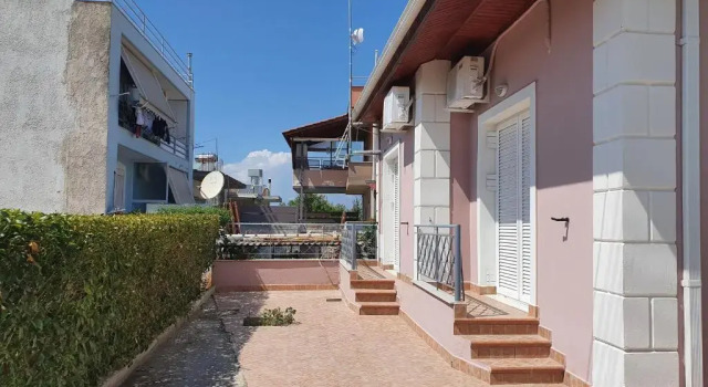 Patras Cozy Lodge, Prenota Hotel Hotel a Peloponneso con parcheggio, Parcheggio