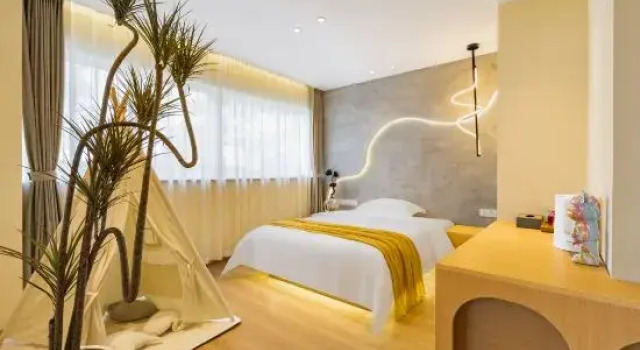 Люкс Sanmengji Ocean View Garden Resort Hotel (Xixiakou Zoo Branch)