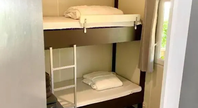 Holidaychalets Zuidlaren Tynaarlo, 预订 小木屋 Tynaarlo 德伦特省