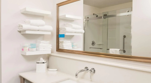 Двухместный номер Standard Hampton Inn and Suites La Crosse Downtown