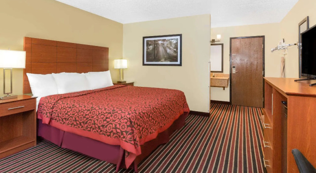 Двухместный номер Standard Days Inn by Wyndham Newton