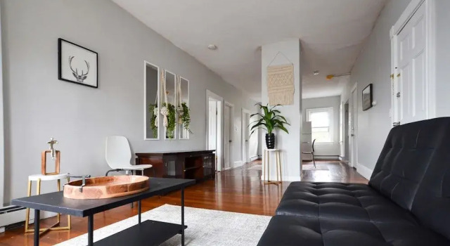 Modern2Bd Apartment