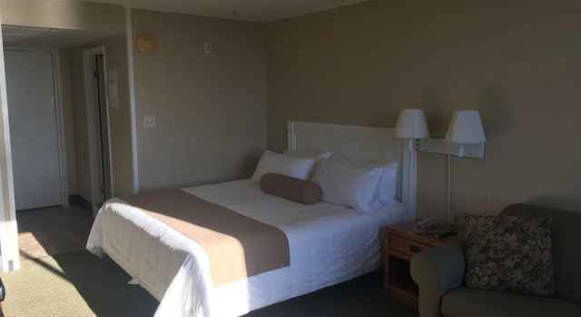 Номер Deluxe с балконом Fenwick Islander Motel