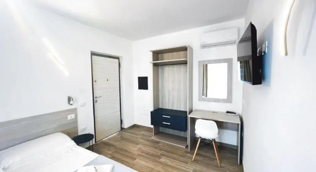 Camera doppia Standard con balcone Perla Blu Tropea