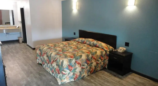 Номер Standard Western Inn - Pensacola