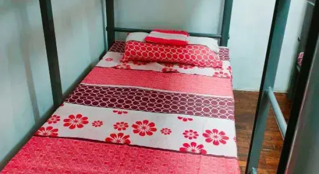 Кровать в общем номере (мужской номер) Mang Ben Dormitory Kaliraya