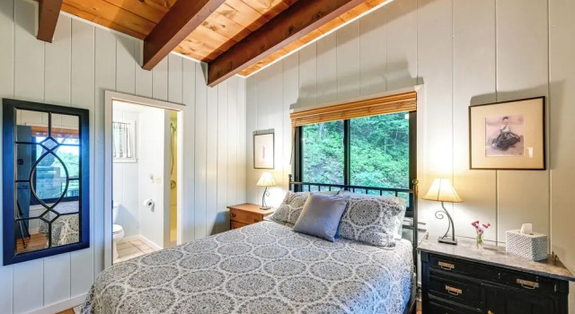 Sweet Birch' Bryson City Cottage w/ Views, Buchen Sie Ferienhaus Bryson City Great Smoky Mountains