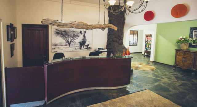 Tshukudu Game Lodge