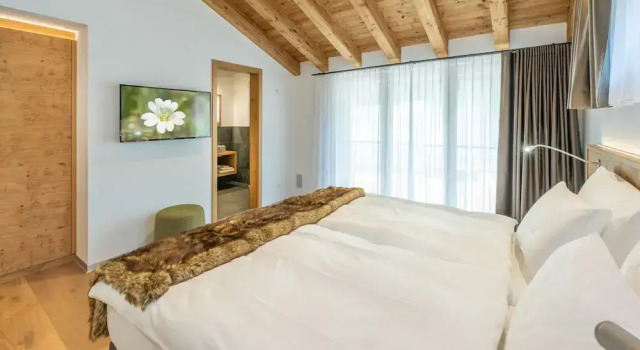 Номер Standard Пентхаус с 3 комнатами с балконом и с видом на горы Luxury Residence Colosseo Zermatt