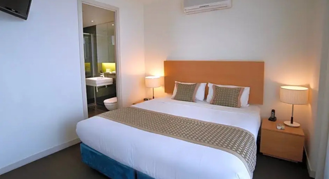 Апартаменты с 3 комнатами Amity South Yarra Apartments