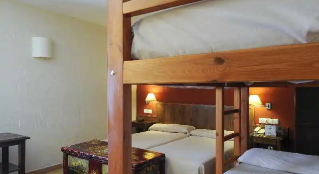 Двухместный номер Standard с балконом Hotel GHM Monachil