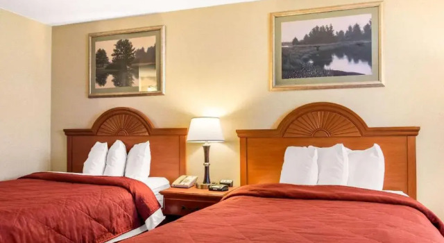 Номер Standard Quality Inn at Bangor Mall