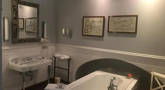 Люкс Deluxe B&B Number 11 Exclusive Guesthouse
