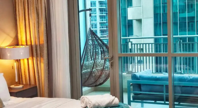SuperHost - Fountain View Stylish Apt With Spacious Terrace, Забронировать Апартаменты/квартира Даунтаун Дубай , рядом с Дубайский аквариум