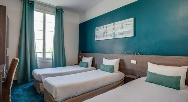 Трёхместный номер Standard The Originals Boutique Hôtel La Villa Ouest & Spa