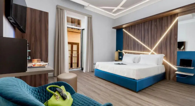 Двухместный номер Standard Elys Suites