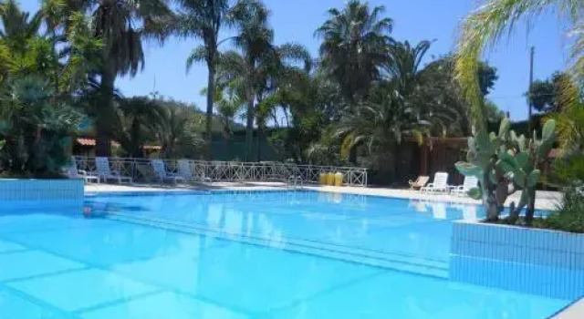 Flat 2 Bedrooms - Centola