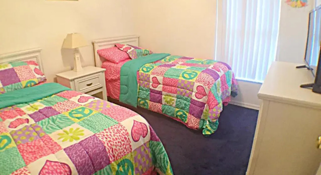 Fabulous 4 Bedrooms Villa 3 Bath with Private Pool 15 Min to Disney